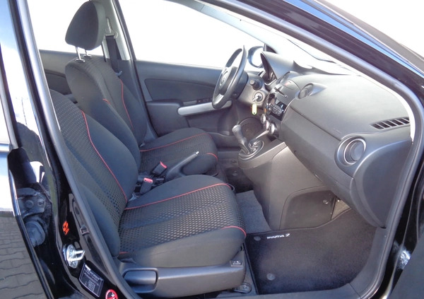 Mazda 2 cena 13900 przebieg: 152000, rok produkcji 2011 z Namysłów małe 172